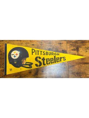 Vintage NFL Pittsburgh Steelers pennant